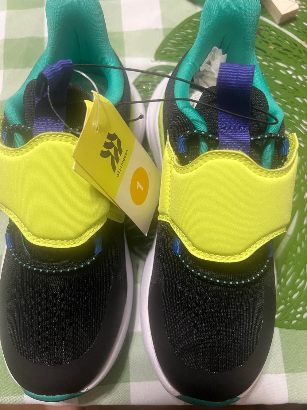 Kids Neon Yellow & Black Athletic Sneakers - Unbranded